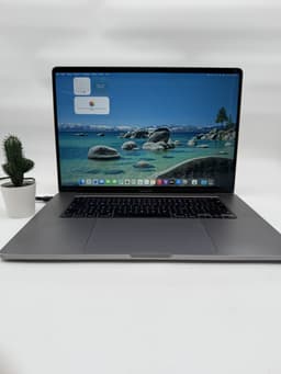 Apple MacBook Pro Intel Core i7 16" (32 GB, 512 GB SSD, Intel Core i7)
