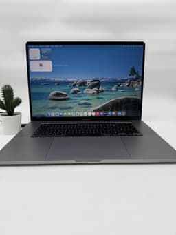 Apple MacBook Pro Intel Core i7 16" (32 GB, 512 GB SSD, Intel Core i7)