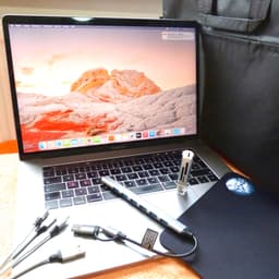 Apple MacBook Pro Intel Core i9 15" (32 GB, Intel Core i9)