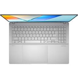 ASUS Vivobook 16" (16 GB, 1 TB SSD, Ryzen 7 8845HS)
