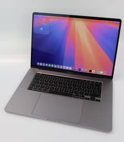 Apple MacBook Pro Intel Core i7 16" (32 GB, 512 GB SSD, Intel Core i7)