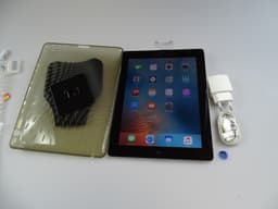 Apple iPad 9.7" (16 GB)