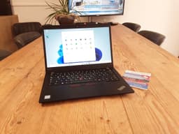 Lenovo ThinkPad X390 13" (16 GB, 512 GB SSD, i7-8565U)