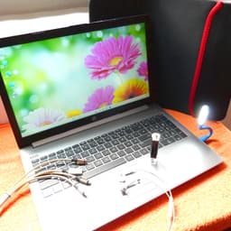 HP ENVY 15" (16 GB, Intel Core i7)