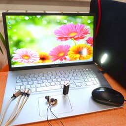 ASUS VivoBook 17 17" (Intel Core i7)