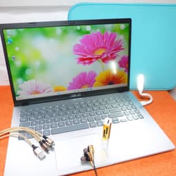 ASUS VivoBook 15 15" (20 GB, 500 GB SSD, RYZEN 5)
