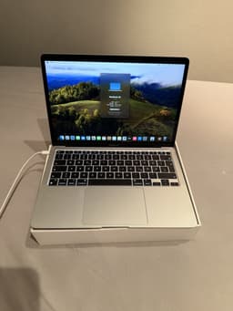 Apple MacBook Air 13" (8 GB, 256 GB SSD, Apple M1)