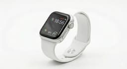 Apple Watch Series 5 GPS 40 mm Silber Apple Smartwatch 5 / 3 Jahre Gewähr