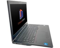 Fujitsu Lifebook E5511 (8 GB, 256 GB SSD, Intel Core i5 1135G7)